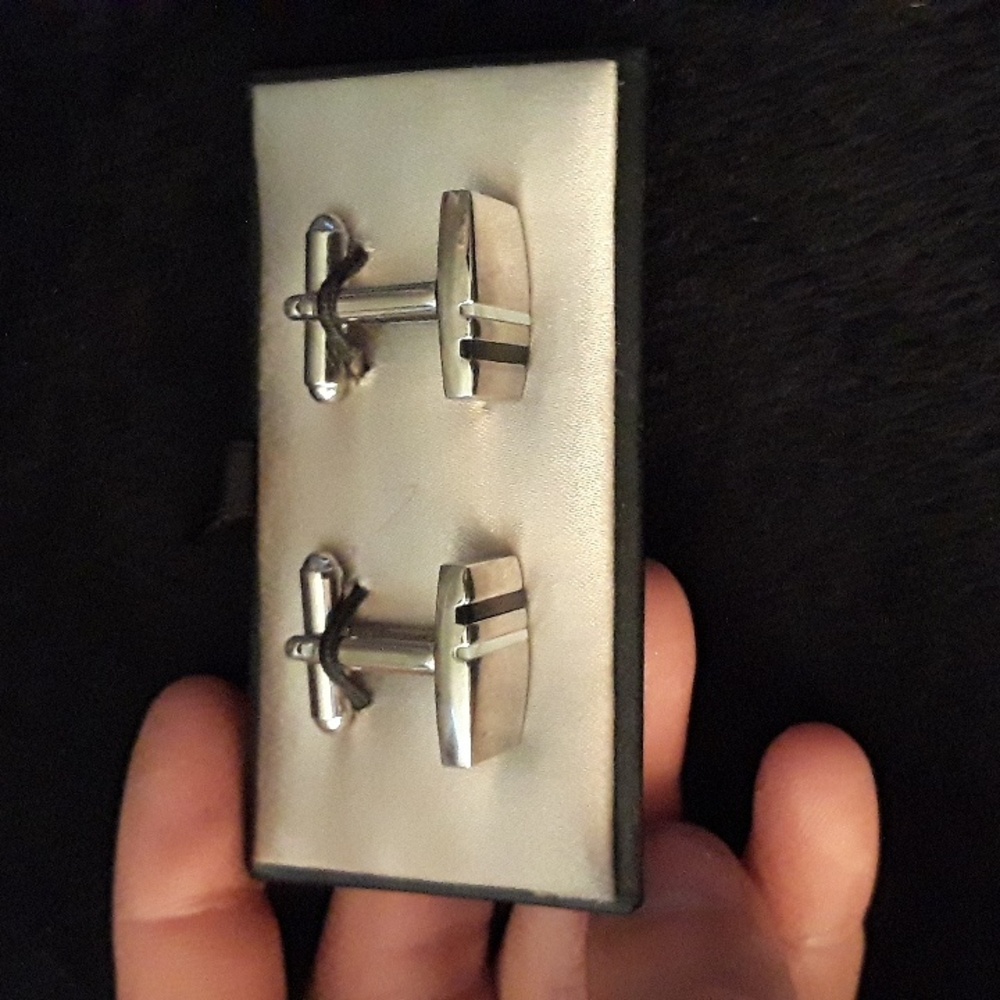 Men's cufflinks